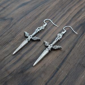 Boucles d'oreilles gothiques en forme de croix, d'épée, de poignard, de corbeau d'Odin, bijoux de guerrier <span class=keywords><strong>viking</strong></span> - Product Image 3