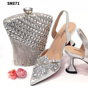 2022 strass nigérian bleu <span class=keywords><strong>marine</strong></span> couleur chaussures sac à main chaussures de mariage africain Match sac talons hauts dames fantaisie pour les femmes de fête - Product Image 5