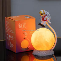 Nouvelle lampe de nuit au design innovant, lampe astronaute, lampe lune, lampe de table, décoration de bureau, lampe de chevet, lumière de nuit