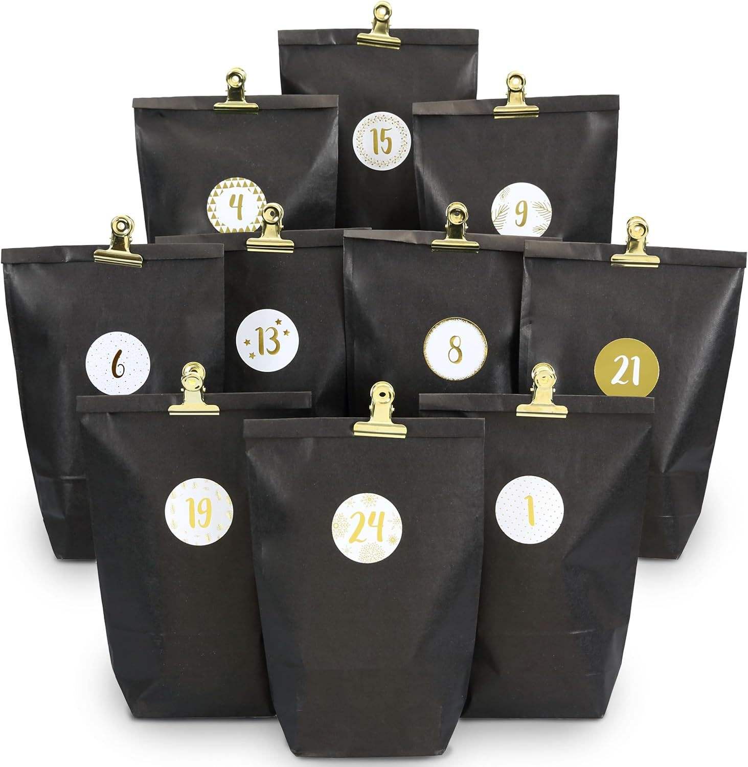 จานสีขาวพิมพ์ลายสีดำเต็มแผ่น