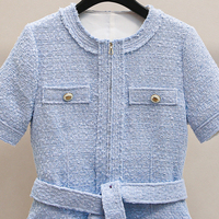 Femmes printemps nouveau Style français Mini robe anti-âge taille de trajet couture Tweed plissé laine bouton Viscose ceinture