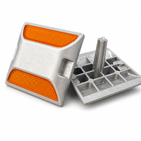 Réflecteur de signalisation routière en aluminium moulé sous pression 95x95mm, économique, type œil de chat avec tige pour chaussée routière Xianghong RS