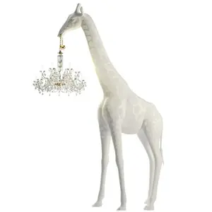 Lampada da terra moderna su misura della giraffa di cristallo di illuminazione decorativa dell'hotel domestico dell'interno su misura di nuovo Design