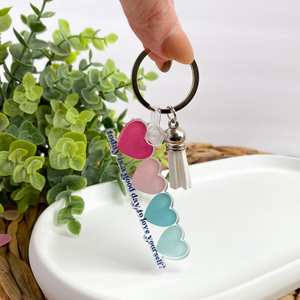 Personalizado <span class=keywords><strong>hoy</strong></span> <span class=keywords><strong>es</strong></span> <span class=keywords><strong>un</strong></span> <span class=keywords><strong>buen</strong></span> día para amarte a ti mismo llavero de dibujos animados auto para Love Club plástico acrílico llaveros corazón con borla - Product Image 5