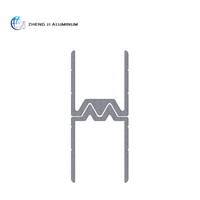 Profilés en aluminium extrudé sur mesure, grain de bois, anodisés, revêtement en poudre, sections d'extrusion d'aluminium pour fenêtres et portes