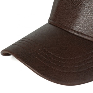 Gorras al por mayor: Gorras trucker de 5 paneles de cuero y malla, gorras deportivas personalizadas de moda para hombre, para ciclismo al aire libre, viajes a la playa y uso recreativo. - Product Image 4