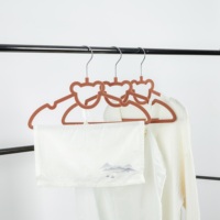 Porte-manteau antidérapant pour enfants, cintre en tissu, de couleur marron, en forme d'ours, mignon, offre spéciale
