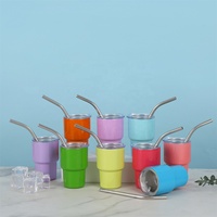Mini gobelet à shot de 2oz avec couvercle et paille Gobelet à shot en acier inoxydable à double paroi avec logo personnalisé pour fête, voyage, camping