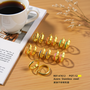 Orecchini a cerchio Angelina in acciaio inossidabile placcati in oro, gioielli alla moda per donna 47612 - Product Image 5