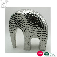 Joli accessoire de table de décor d'éléphant d'or en céramique de style pour la décoration de maison et de jardin