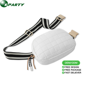 Bolso bandolera acolchado de poliéster de color liso para mujer, listo para enviar, para uso diario, cosméticos, con cremallera - Product Image 1