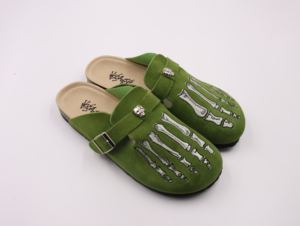 Pantoufles unisexes, pantoufles plates antidérapantes, pantoufles personnalisées en forme d'os, pantoufles d'extérieur, pantoufles décontractées - Product Image 3