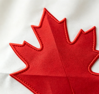 Drapeau canadien en stock 3*5 pieds en polyester, motif feuille d'érable, vente en gros directe d'usine de Chine