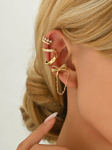 Pendientes de clip de estilo minimalista de moda para un uso diario cómodo Diseño geométrico con piedra de circón-Conjunto de joyas de regalo - Product Image 2