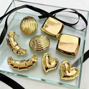 Pendientes de Moda con Forma de Corazón, Chapados en Oro, Aleación de Zinc, Joyería Moderna para Mujer, Fiesta, 2026 - Product Image 3