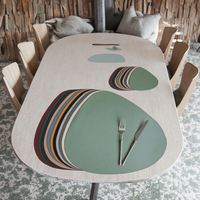 Tapis de table en cuir PU double face de haute qualité Design moderne Ensemble lavable imperméable écologique Napperons ovales uniques irréguliers