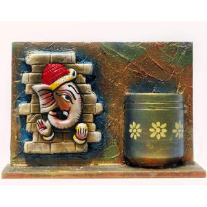 Jarrón Decorativo de Arcilla Hecho a Mano con Diseño Art Deco de Ganesha para Bodas, Cumpleaños y Diwali (Diseño Vertical) - Product Image 2