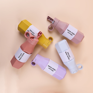 Botella de agua personalizada de silicona platino, portátil, irrompible, de color sólido vibrante, hermética y antiderrames, con logo, para deporte y viajes. - Product Image 4