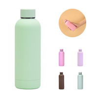 Bouteille d'eau isotherme en acier inoxydable à double paroi sous vide de 32 oz, personnalisable avec impression, revêtement caoutchouc, pour garder les boissons chaudes/froides, idéale pour le sport