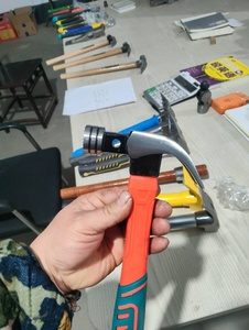 Martillo de carpintero nuevo con mango de plástico amortiguador, martillo angular de acero especial con garra, martillo de carpintero antideslizante y amortiguador - Product Image 2