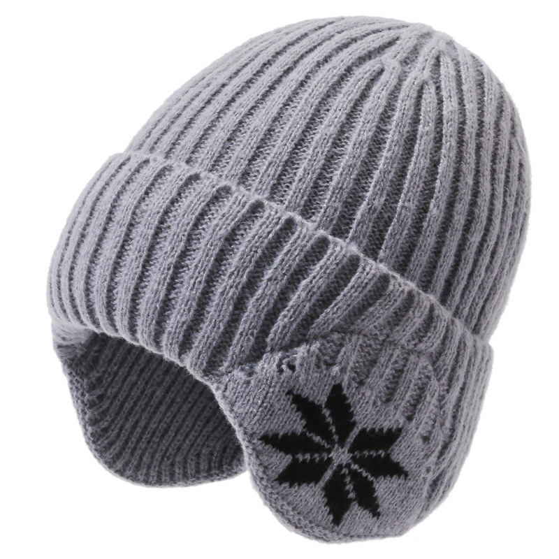 New Knitted Pullover Hat With Multi