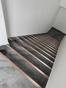 Protection d'angle d'<span class=keywords><strong>escalier</strong></span> en alliage d'aluminium en forme de L à bas prix, bande antidérapante pour la sécurité domestique des <span class=keywords><strong>marches</strong></span>, marque Yingxin, 40x20mm, 2.7m - Product Image 6