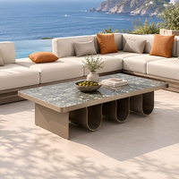 Ensemble de canapés modulaires de qualité commerciale pour patio, résistant à l'eau, avec sièges profonds, table basse en marbre, mobilier pour hôtel et complexe hôtelier