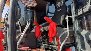 Vente flash : Excavatrice Hyundai 220LC-9S d'occasion de 22 tonnes, excellente qualité, prix avantageux. - Product Image 6