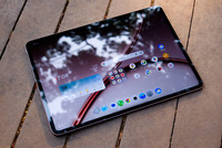 Tablet PC OnePlus Pad 4 con Snapdragon 8 Elite Gen 5, Pantalla LCD de 13.2'' y 3.4K a 144Hz, Batería de 13380mAh, Carga Rápida de 80W y Wifi