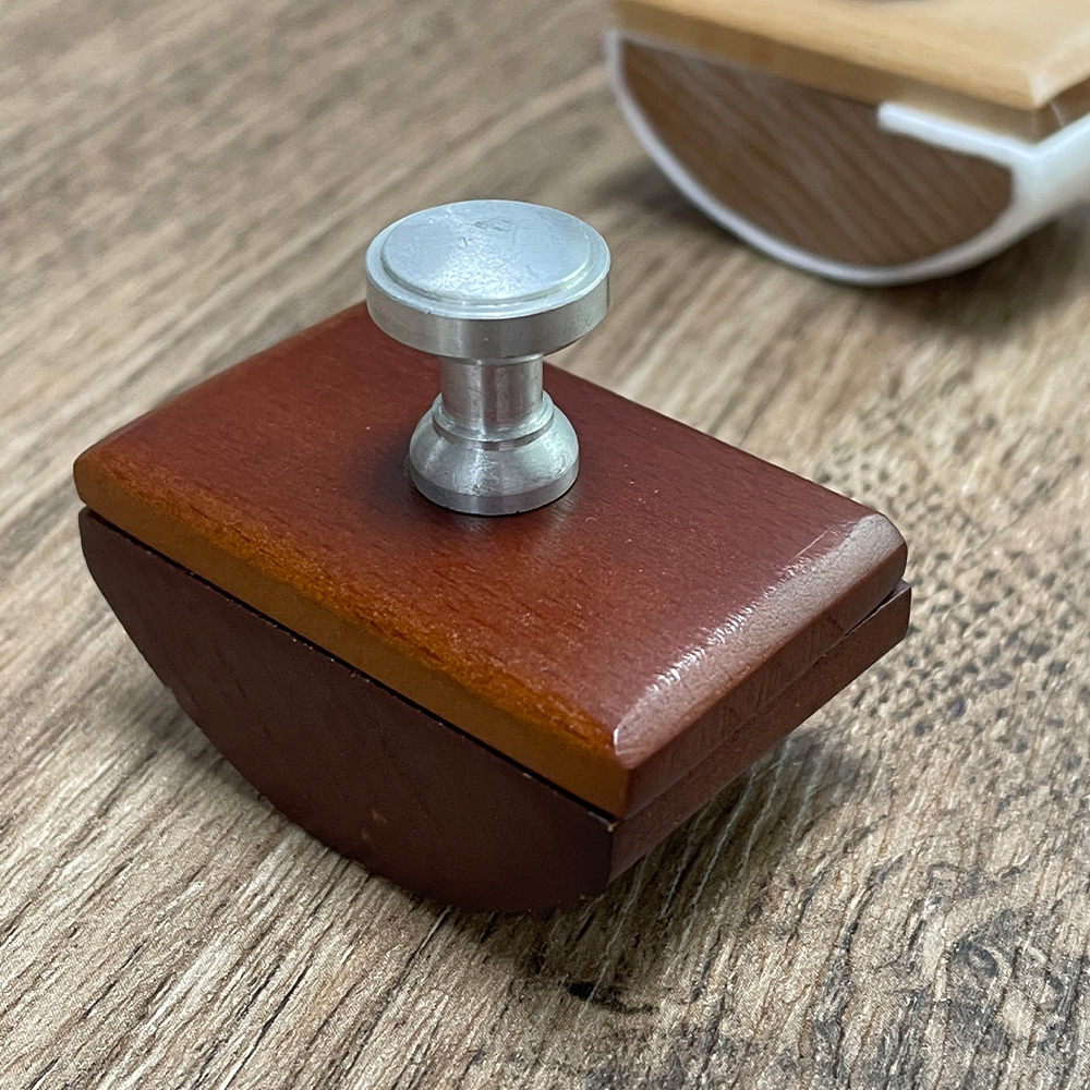 Color de madera oscuro