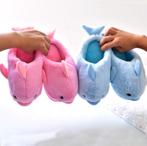 Cute Winter 2020 New Boys Girls Parenthood Indoor Home shoes TPR Dolphin pantofole per bambini - Product Image 1