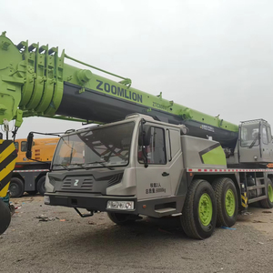 Grúa todoterreno Zoomlion de 25 toneladas bien mantenida, aprobada por la EPA para sitios de trabajo de ingeniería. - Product Image 1