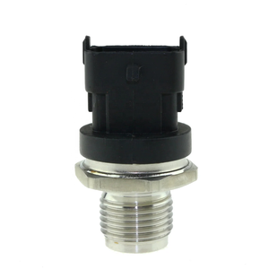 Capteur de pression de carburant haute pression Common Rail pour <span class=keywords><strong>Renault</strong></span> 166384578R 16 63 845 78R 5001867660 7701055704 8200391398 7701068401 - Product Image 1