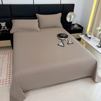 Tissu de drap de lit en polyester couleur unie, résistant aux plis, séchage rapide, textile pour hôtels et dortoirs, vente en gros directe usine