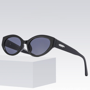 Sexy petit ovale femmes lunettes <span class=keywords><strong>de</strong></span> soleil nouvelle mode léopard marron chaud lunettes <span class=keywords><strong>de</strong></span> soleil <span class=keywords><strong>femme</strong></span> rétro coloré ombre lunettes - Product Image 1
