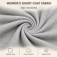 Manteau court gris 100 % polyester pour femme, coupe carrée, double boutonnage, revers cranté, boutons noirs, poches latérales à rabat, style décontracté