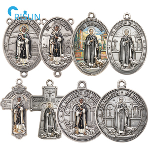 Collar con Colgante <span class=keywords><strong>de</strong></span> Medalla <span class=keywords><strong>de</strong></span> San Martín <span class=keywords><strong>de</strong></span> Porres, Centro <span class=keywords><strong>de</strong></span> Rosario Católico Religioso, Medalla Personalizada <span class=keywords><strong>de</strong></span> San Martín <span class=keywords><strong>de</strong></span> Porres - Product Image 1