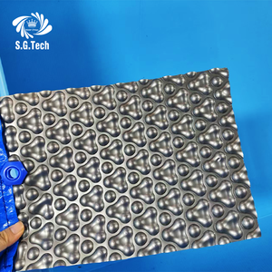 Cubierta de Piscina de Burbujas de PE Ligera Personalizada por el Fabricante con Enrollador Manual a Prueba de Polvo para Piscinas - Product Image 5