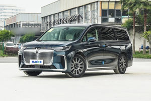 Voyah Dreamer 2025 Flagship MPV Luxury 4WD and AWD EV Car pour les voyages en famille Left Hand Drive New Energy Vehicle - Product Image 2