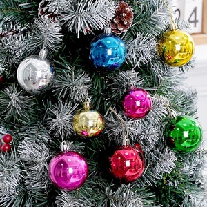 Ensemble de boules de Noël en plastique de haute qualité, rouge et or, 6 cm, réutilisables, écologiques, décorations suspendues pour fêtes - Product Image 6