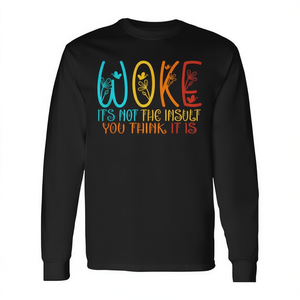Camiseta de manga larga con cita de feminismo: "Woke, no es la insulta que crees que es" - Product Image 2