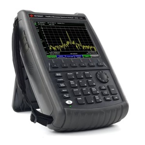 เครื่องวิเคราะห์ไมโครเวฟแบบพกพา Keysight N9950a Fieldfox, 32 GHz - Product Image 1