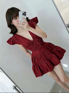 Vestido corto con cuello en V y falda con volantes, minivestido de fiesta con cuello en V estilo Vietnam, manga con volantes, detalle de lazo, cintura alta, vestido de poliéster. - Product Image 2