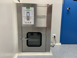 ISO 5 Dynamic Pass Through Box Interlocked SS 304/316 Lámpara UV para Bio-Pharma/Laboratorio Dynamic Pass Through - Product Image 4
