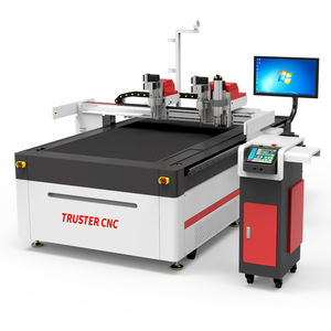 Machine de découpe de feutre PET à couteau oscillant pour panneaux d'<span class=keywords><strong>isolation</strong></span> en mousse numérique et panneaux acoustiques, avec 2 têtes indépendantes - Product Image 2