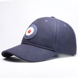 定制加拿大风格法兰绒帽子设计 6 面板前补丁标志预弯曲棒球帽