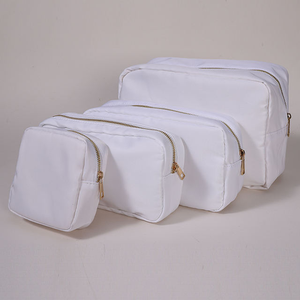 Sac <span class=keywords><strong>de</strong></span> maquillage et trousse <span class=keywords><strong>de</strong></span> <span class=keywords><strong>toilette</strong></span> portable, pliable, grand format, en nylon écologique, imperméable, personnalisable en 14 couleurs, mignon, <span class=keywords><strong>pour</strong></span> femmes - Product Image 2