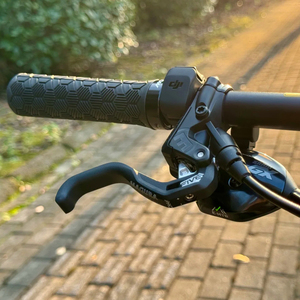 Amflow E Bike LED Control Display <span class=keywords><strong>DJl</strong></span> Carbon 800 Wh-L Equipé de Certifié - Product Image 4