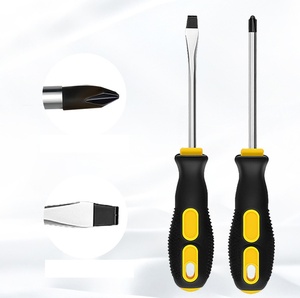 Juego de Herramientas Multifuncional de Cuatro Piezas: Martillo, Llave Inglesa, Destornillador y Pinza para Reparaciones del Hogar - Product Image 4