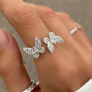 Elegante Anello Aperto Regolabile a Farfalla, Stile Coreano Minimalista, Gioielli da Donna alla Moda, per Uso Quotidiano, Regalo Chic - Product Image 2